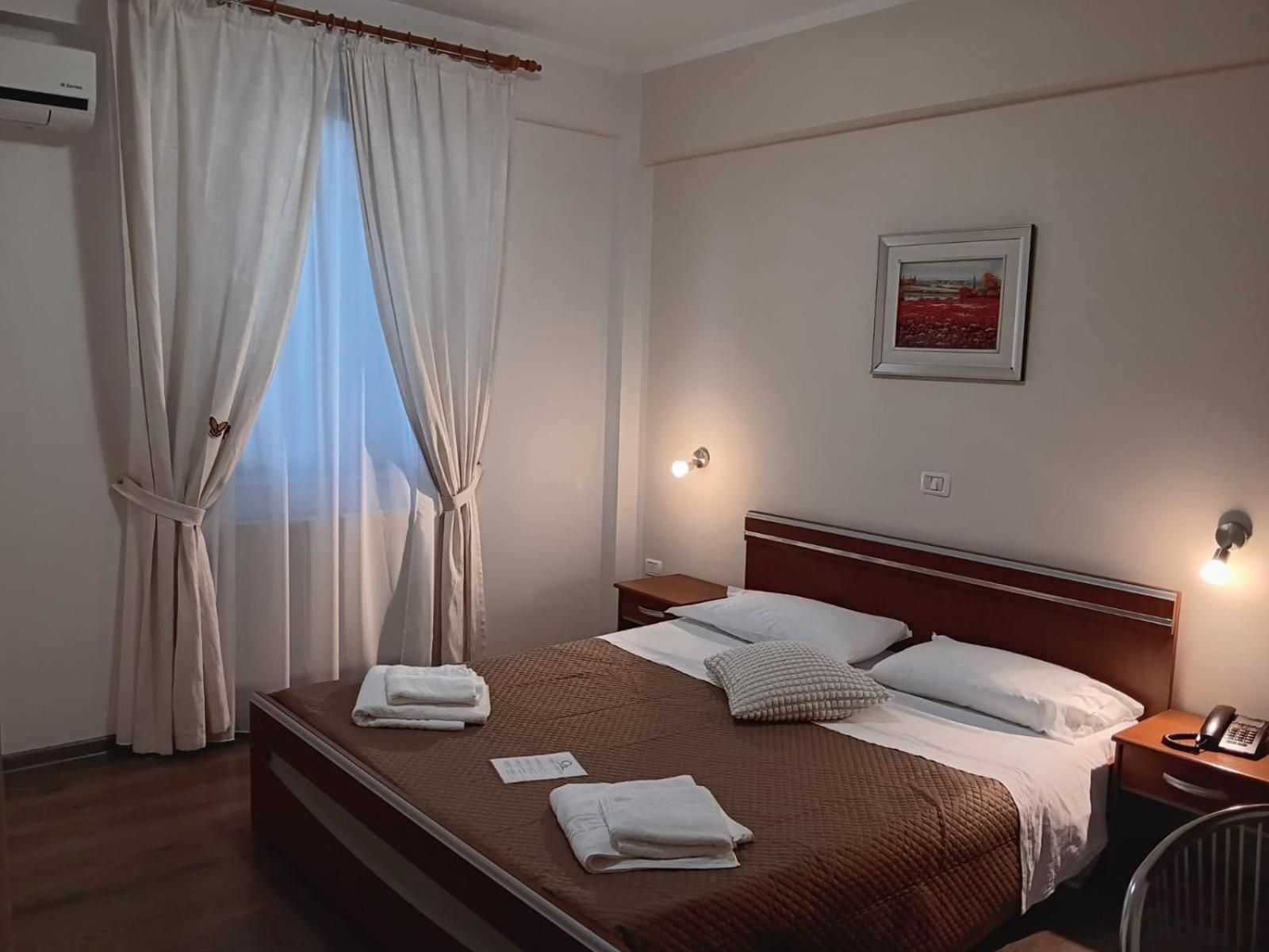 Hotel Veneto Timişoara Exterior foto
